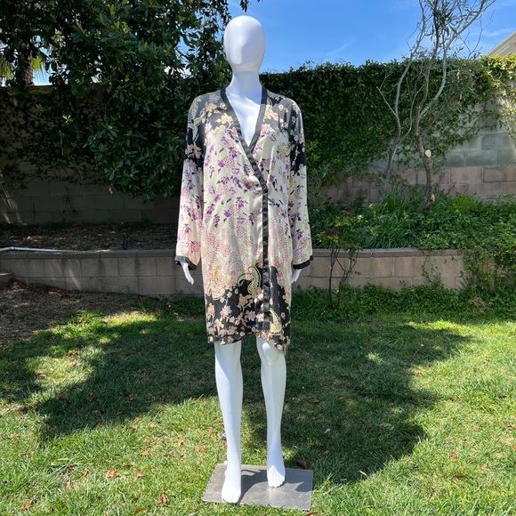 robe - Picture 5 of 5